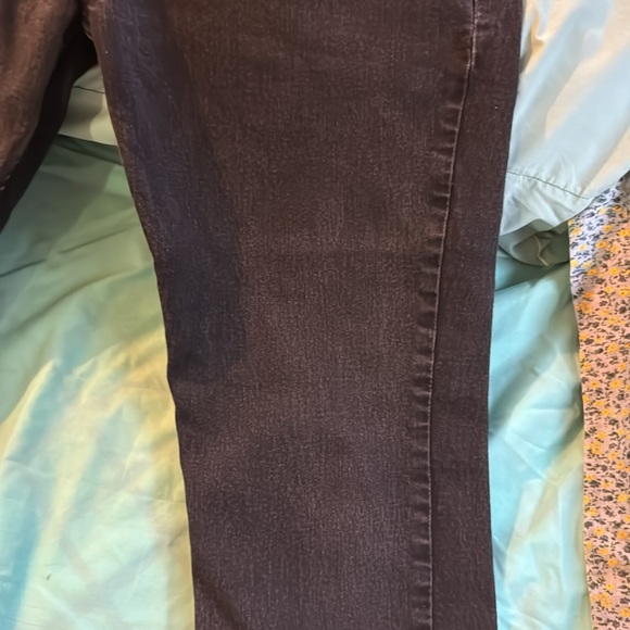 DENIZEN - Picture 7 of 16